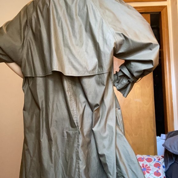 Vintage Burberry Green Silk Trench Coat Sz 6 / M/L - Picture 16 of 16